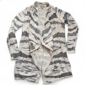 Stylish Women's Cardigan in Cream and Gray